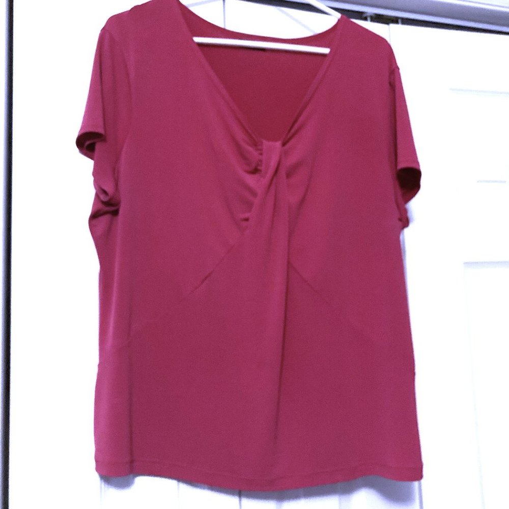 Raspberry East 5th short sleeveTop